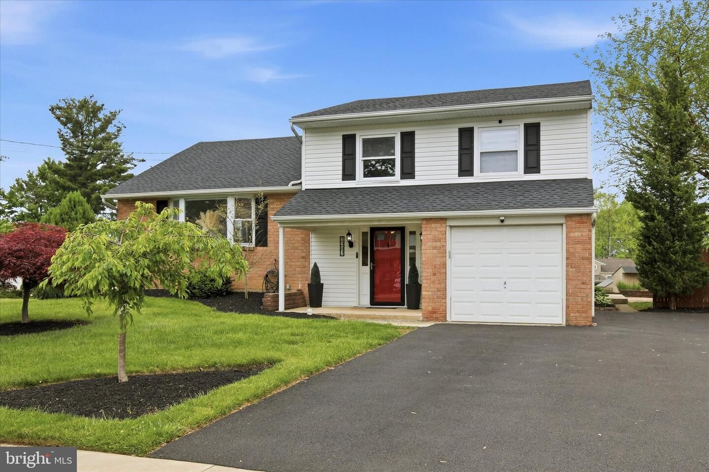 Property Photo: 1287 Whitney Road PA 18966