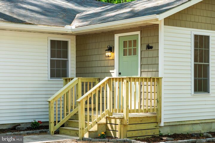Property Photo:  9 Yeoman Court  MD 21811 