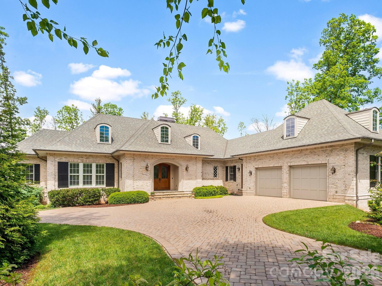Property Photo:  29 Stansbury Drive  NC 28803 