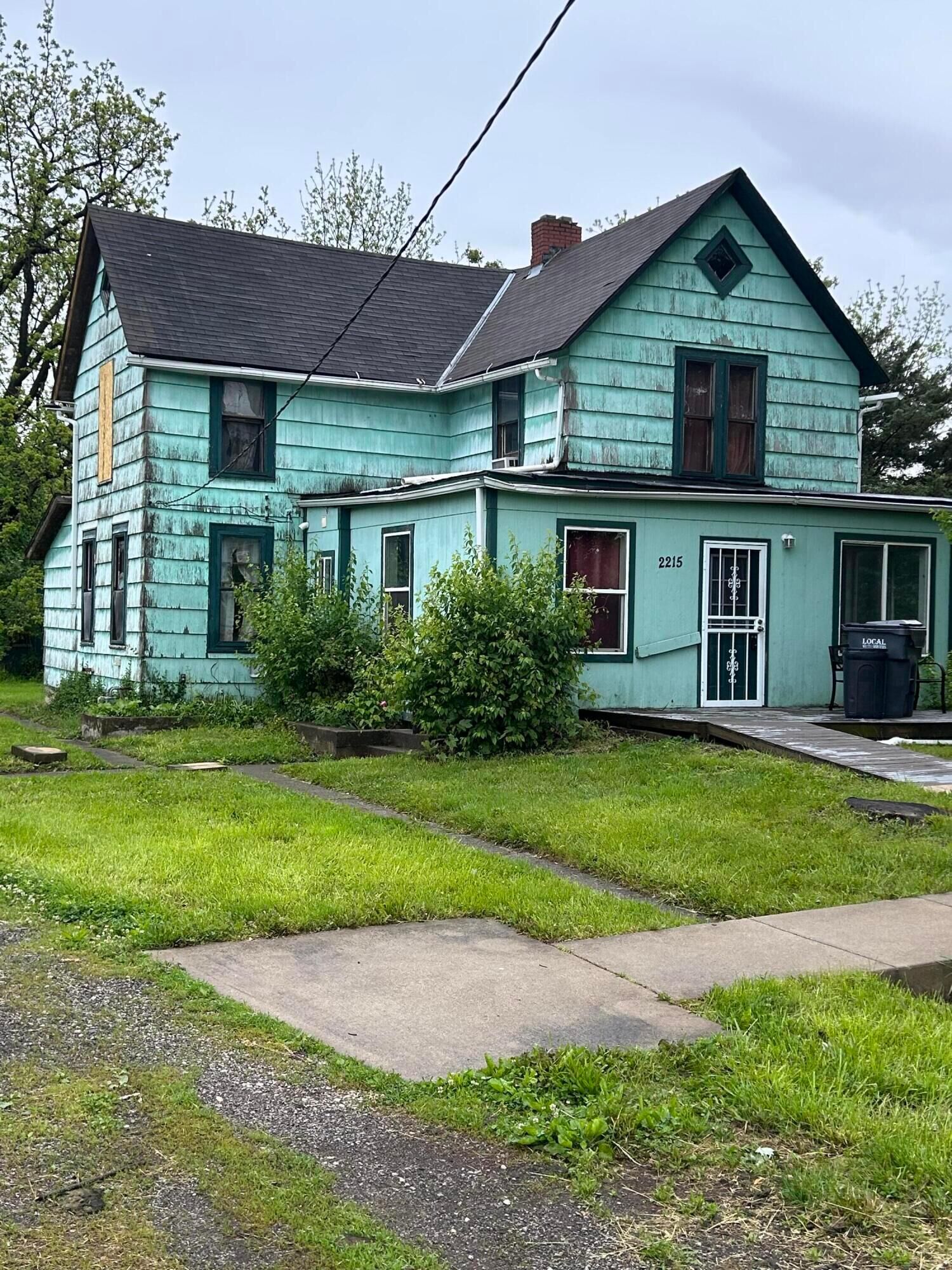 Property Photo: 2215 Frank Road OH 43223