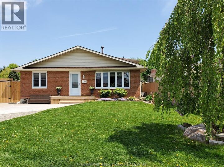 Property Photo:  10 Athlone Road  ON N0P 2L0 