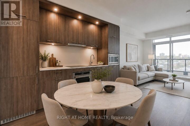 Property Photo:  858 Dupont Street 621  ON M6G 0C1 