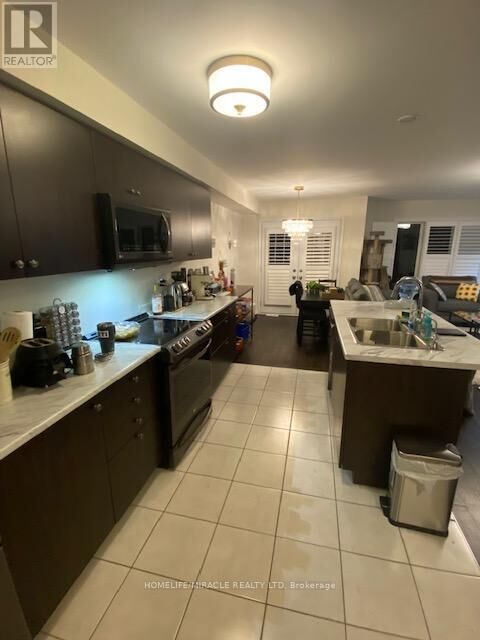 Property Photo:  72 Blacksmith Drive  ON N0B 1M0 