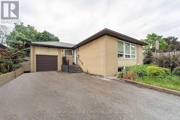 Property Photo:  2588 Lundigan Drive Bsmt  ON L5J 3W1 