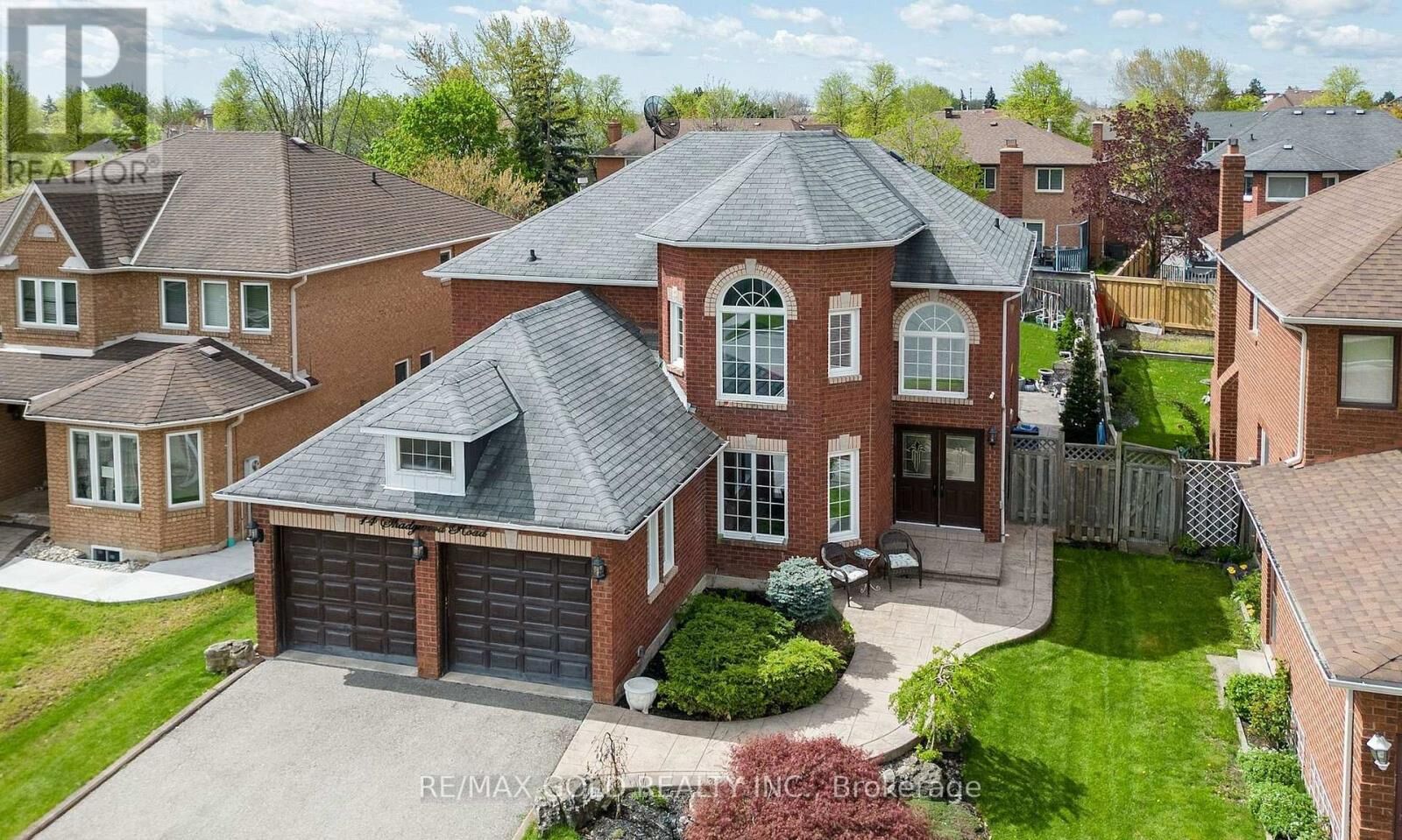 Property Photo:  14 Shadywood Road  ON L6Z 4M6 