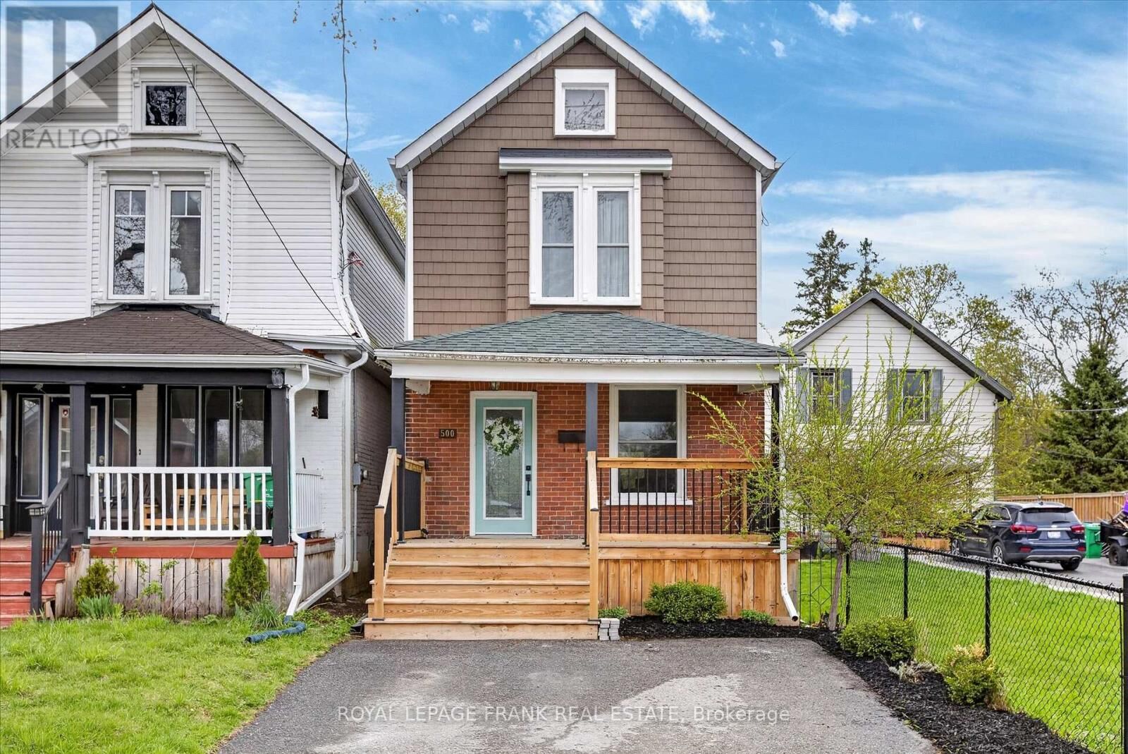 Property Photo:  500 Chamberlain Street  ON K9J 4L5 