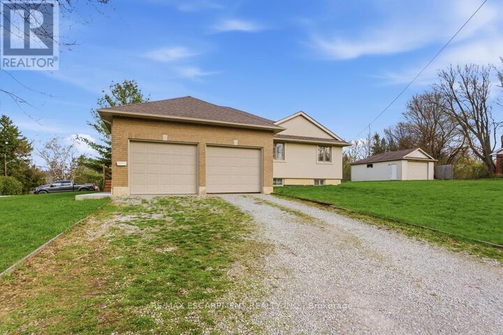 Property Photo:  80 Lister Avenue  ON L9B 1E2 