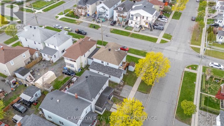Property Photo:  507-509 Walton Street  ON K6H 1T5 