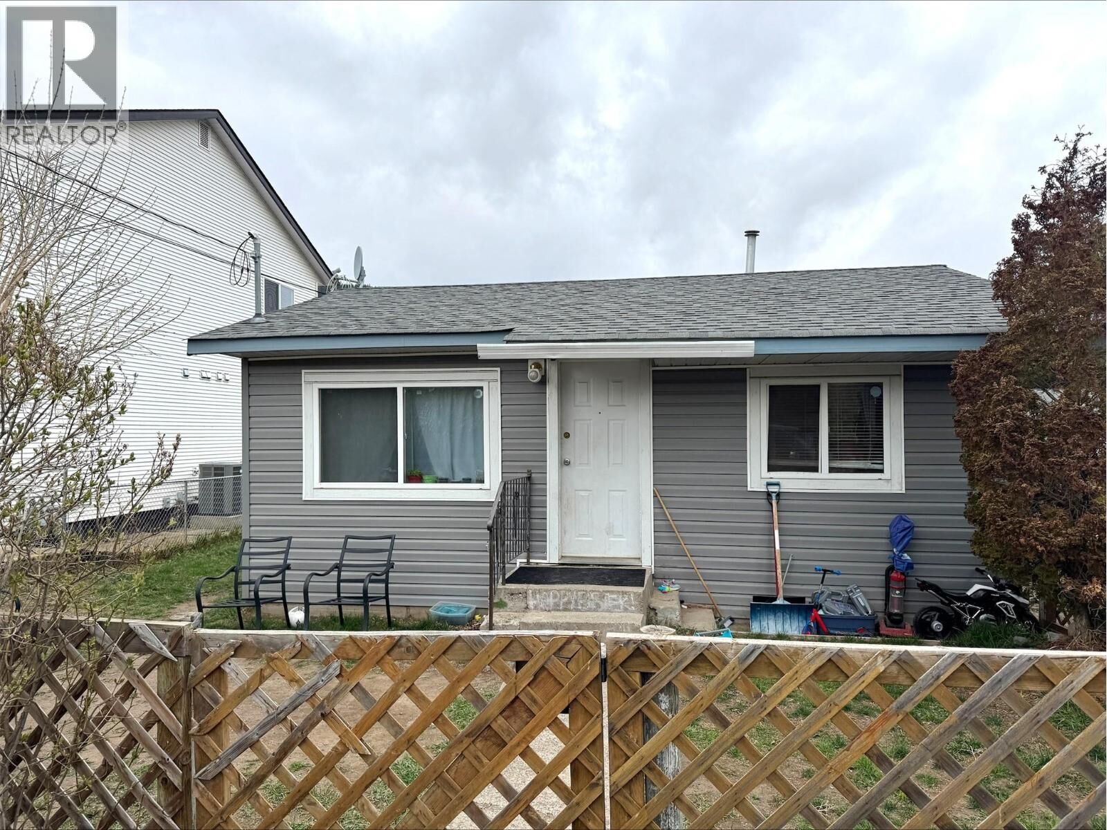 Property Photo:  1419 Pine Street  BC V1K 1K5 