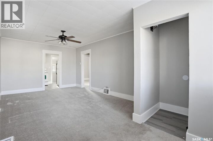 Property Photo:  1008 Retallack Street  SK S4T 2H3 