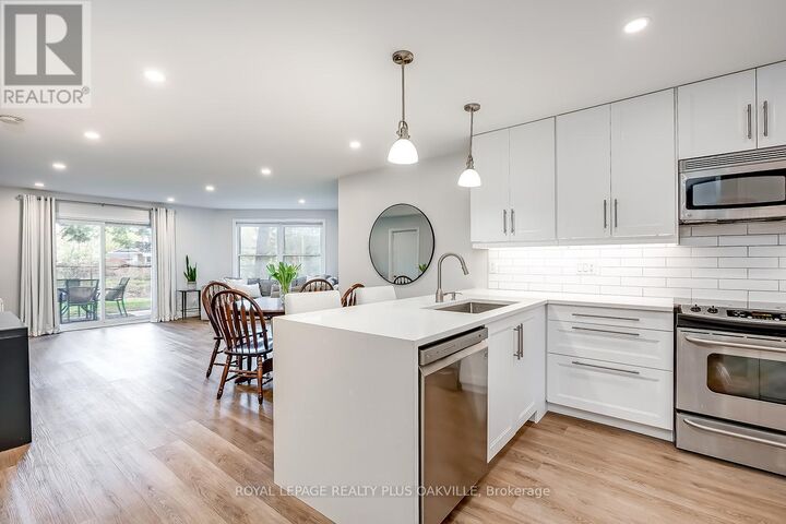 Property Photo:  1220 Thorpe Road 205  ON L7S 2H4 