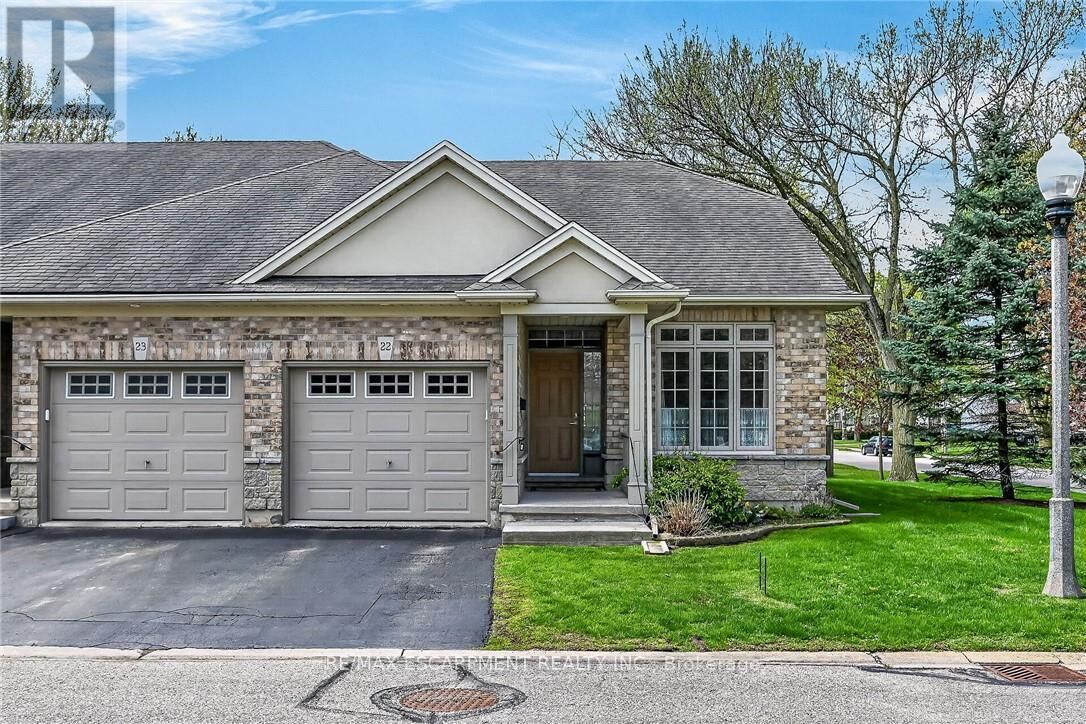 Property Photo:  1041 Pine Street South 22  ON N1A 2N1 