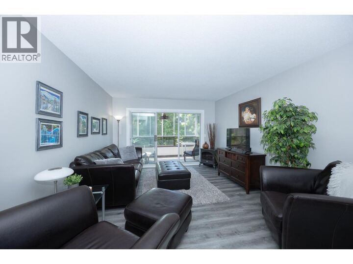 Property Photo:  1610 Gordon Drive 202  BC V1Y 3G9 