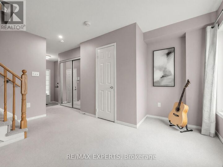 Property Photo:  125 Devineridge Avenue  ON L1Z 0K6 