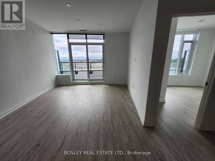Property Photo:  2495 Eglinton Avenue West 806  ON L5M 2V8 