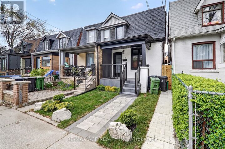 Property Photo:  38 Pelham Avenue  ON M6N 1A6 