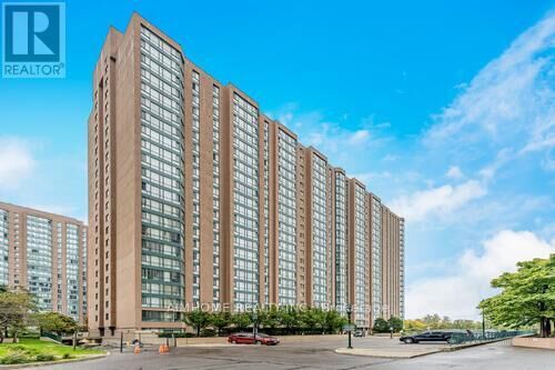 Property Photo:  115 Hillcrest Avenue 1504  ON L5B 3Y9 