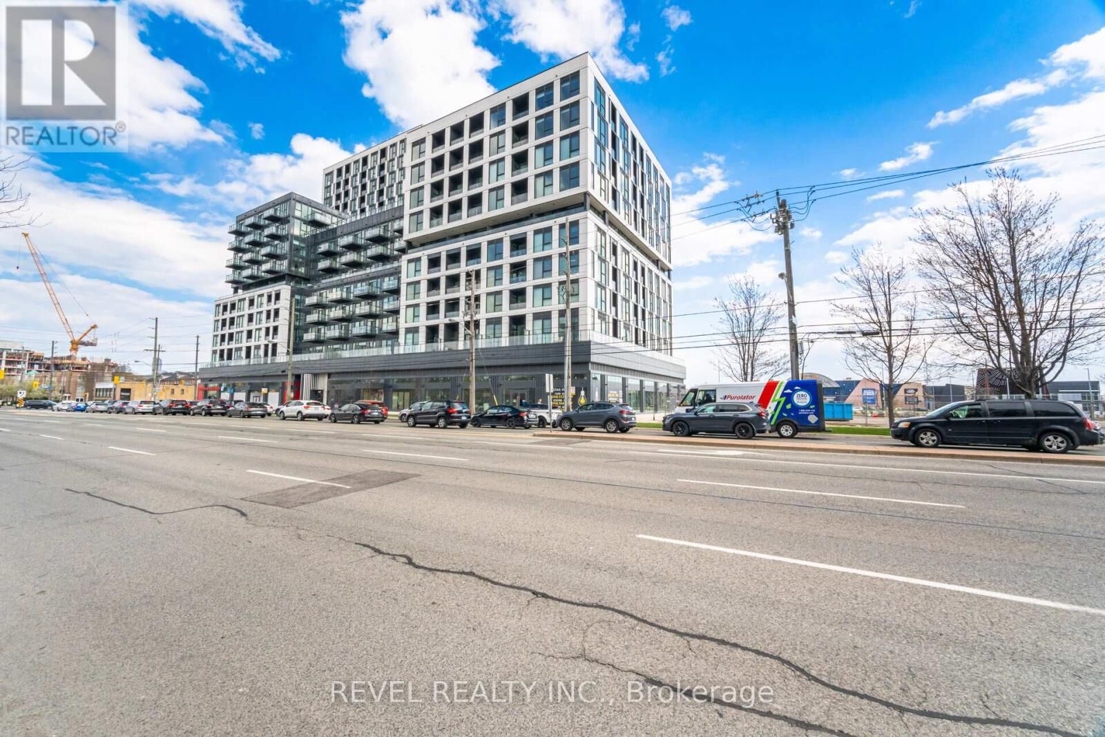 Property Photo:  1007 The Queensway Street 921  ON M8Z 0H4 