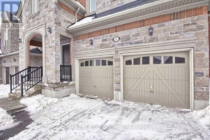 Property Photo:  7 Barletta Drive  ON L6A 4H4 