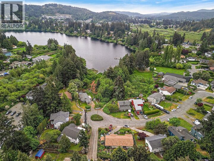 Property Photo:  3042 Shoreview Drive  BC V9B 4K6 