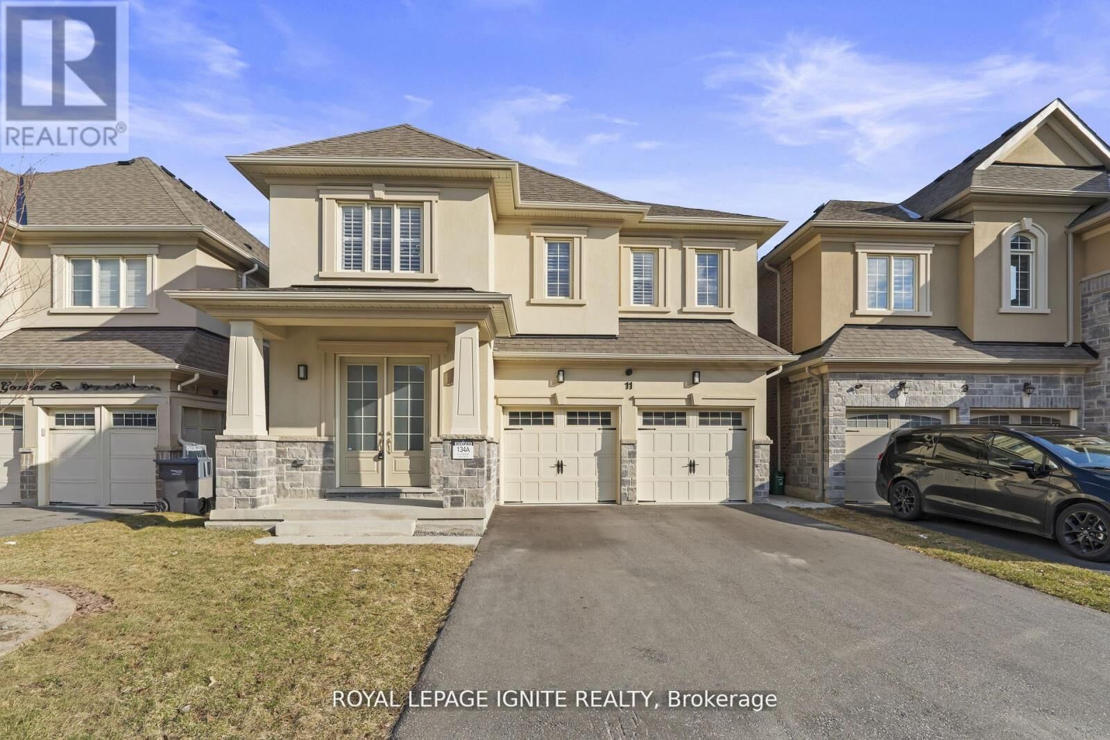 Property Photo:  11 Jenwood Crescent  ON L6R 4C6 