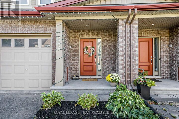 Property Photo:  293 Fergus Crescent  ON K2J 3L7 
