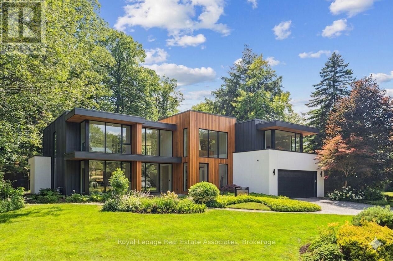 Property Photo:  1258 Ravine Drive  ON L5J 3E4 