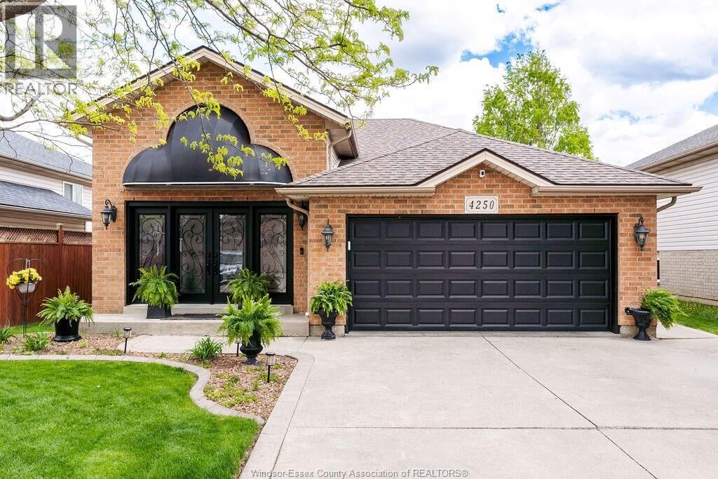 Property Photo:  4250 Canberra Avenue  ON N9G 3E8 