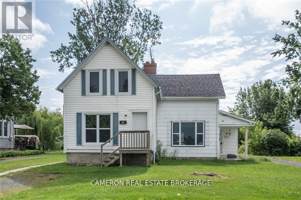 Property Photo:  8-8 1/2 Adam Dixon Avenue  ON K0C 1P0 
