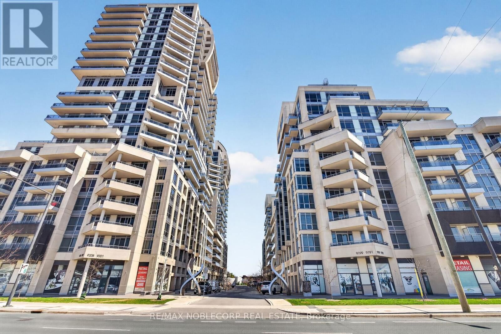 Property Photo:  9199 Yonge Street North 102se  ON L4C 1H7 