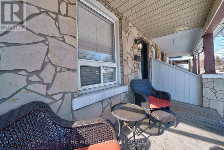 Property Photo:  10 Eldon Avenue  ON M4C 5G1 