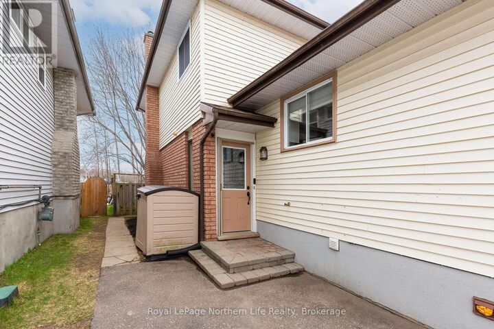Property Photo:  173 Massey Drive  ON P1A 4G5 