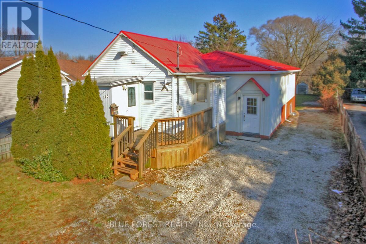 Property Photo:  146 Emerson Avenue  ON N5Z 3L6 