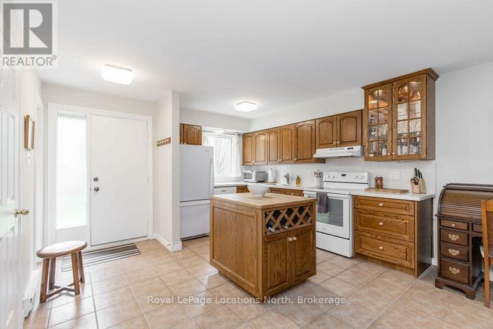 Property Photo:  112 Escarpment Crescent  ON L9Y 5B4 