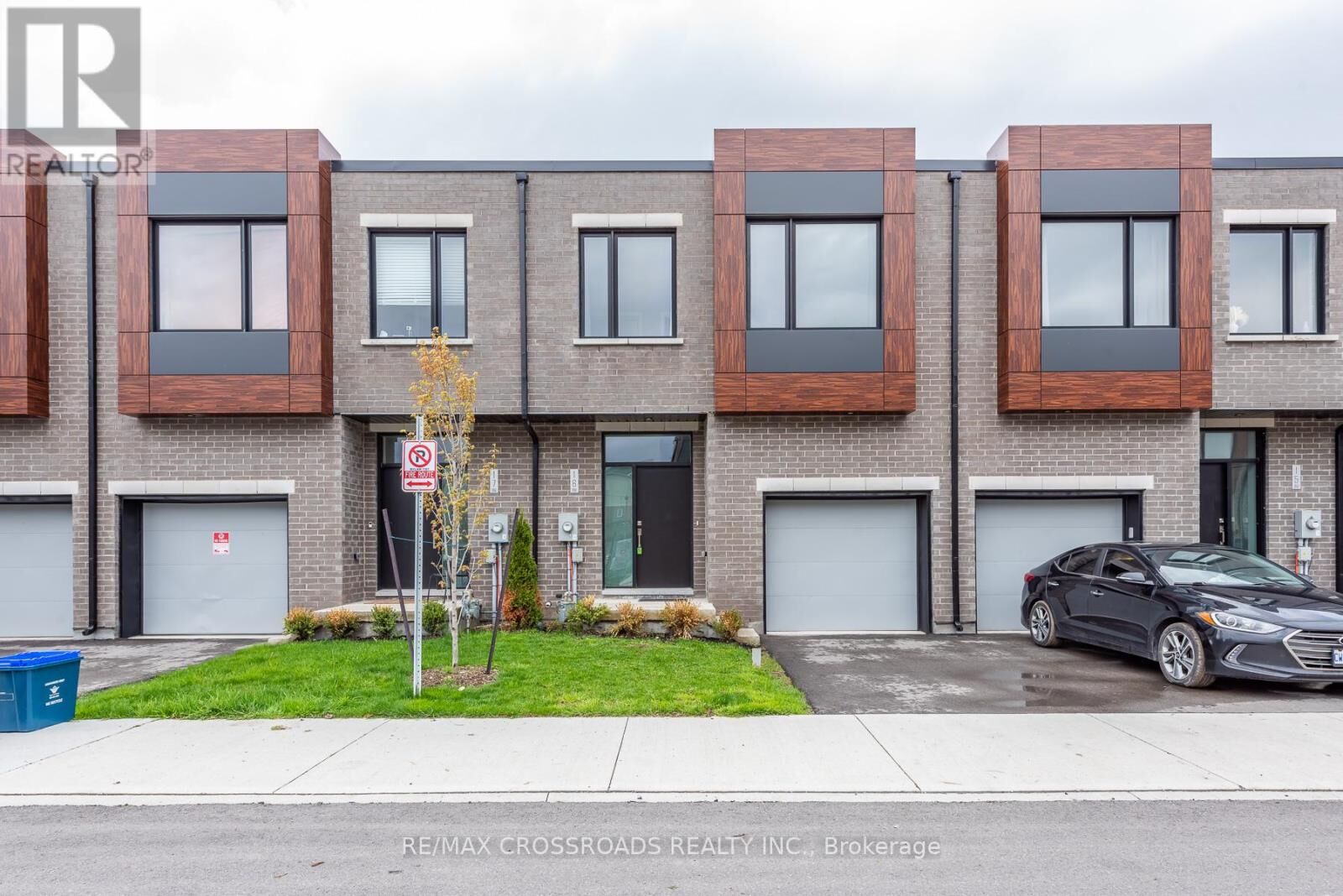Property Photo:  416 Dundas Street South 16  ON N1T 0E6 