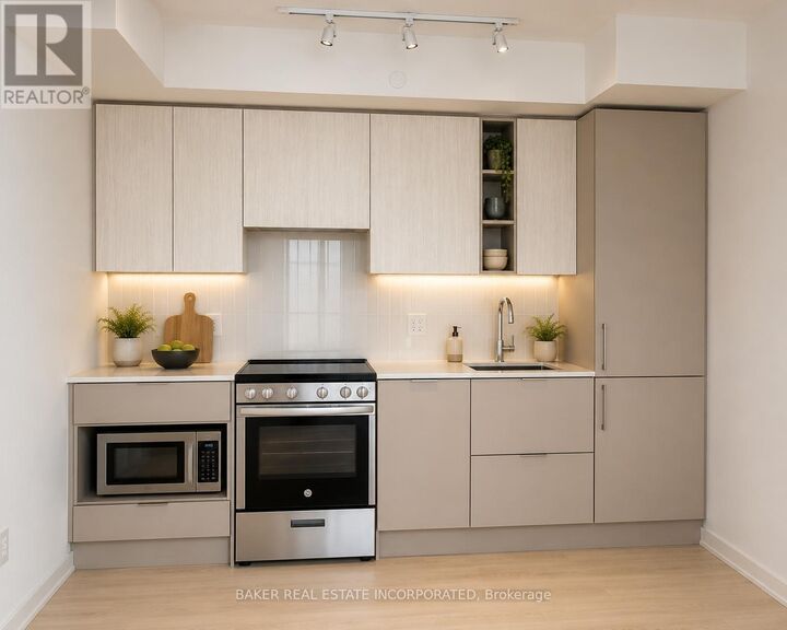 Property Photo:  3900 Confederation Parkway 3804  ON L5B 0M3 