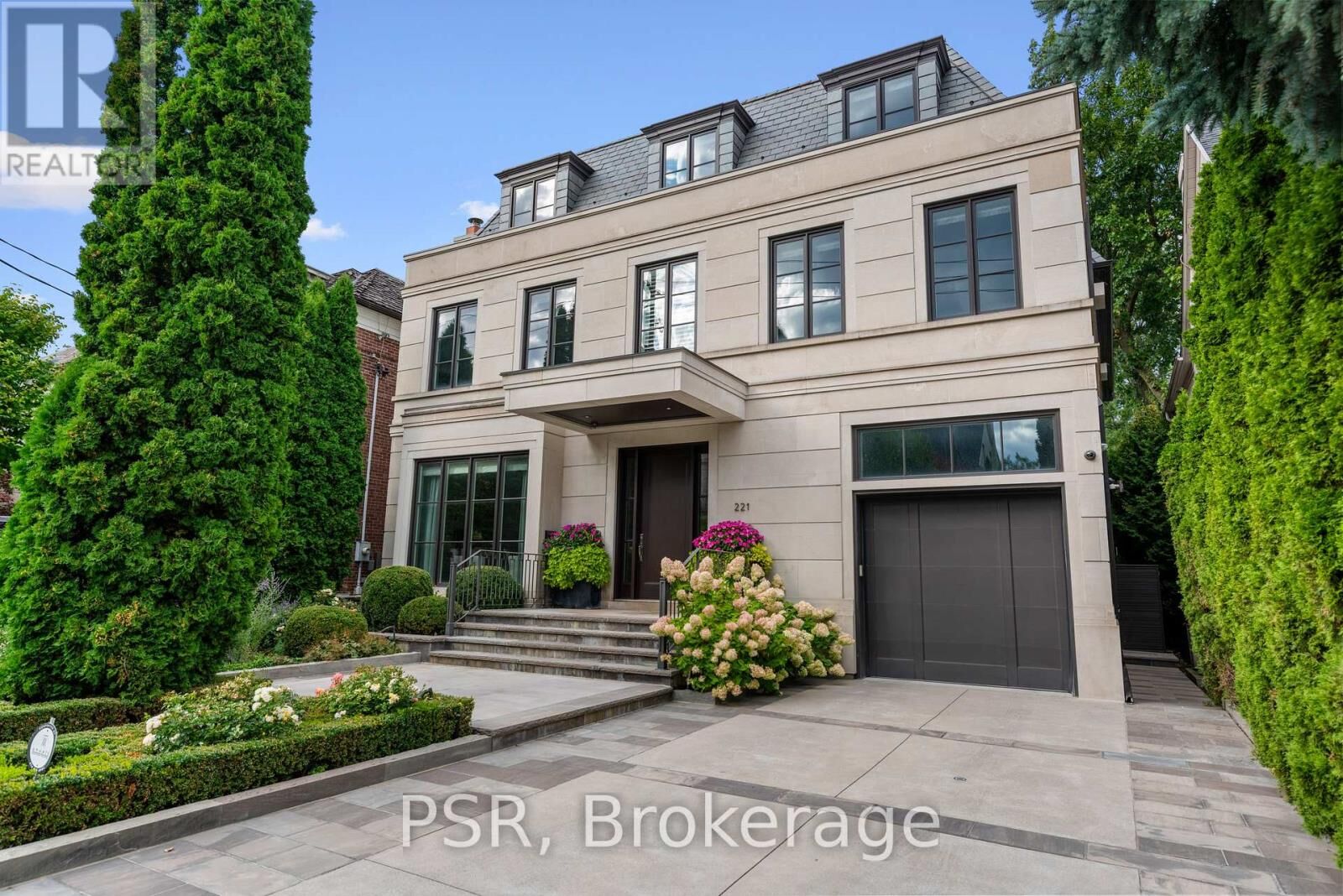 Property Photo:  221 Dunvegan Road  ON M5P 2P3 