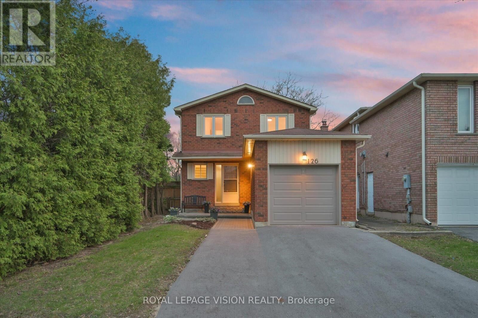 Property Photo:  126 Richbell Street  ON L4J 5X2 