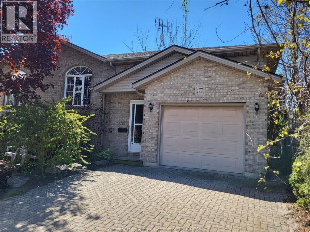 Property Photo:  177 Victoria Street  ON N9Y 1T5 