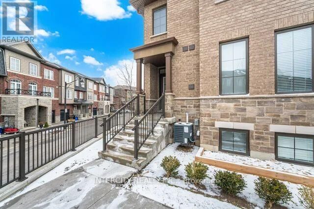 Property Photo:  445 Ontario Street 103  ON L9T 9K4 
