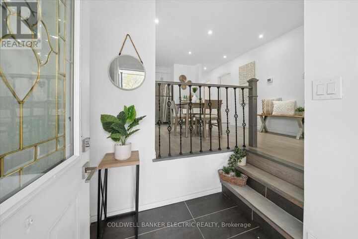 Property Photo:  265 Sunset Boulevard  ON K9H 5L1 