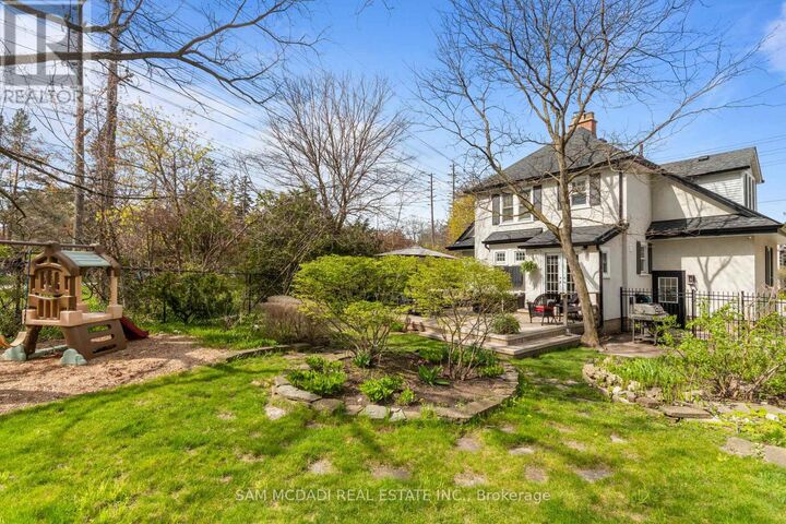 Property Photo:  1296 Clarkson Road North  ON L5J 2W3 