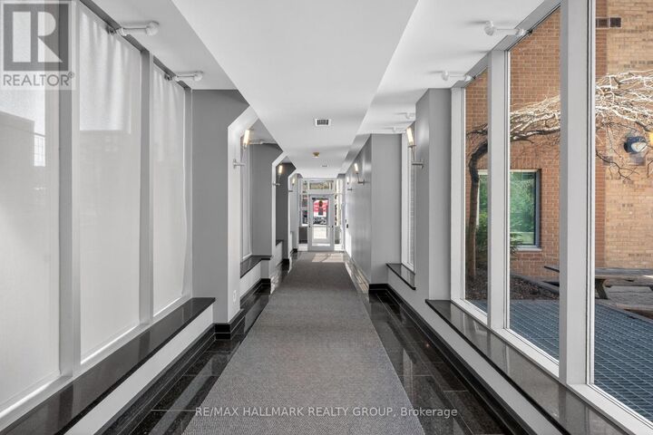 Property Photo:  134 York Street 308  ON K1N 1K8 