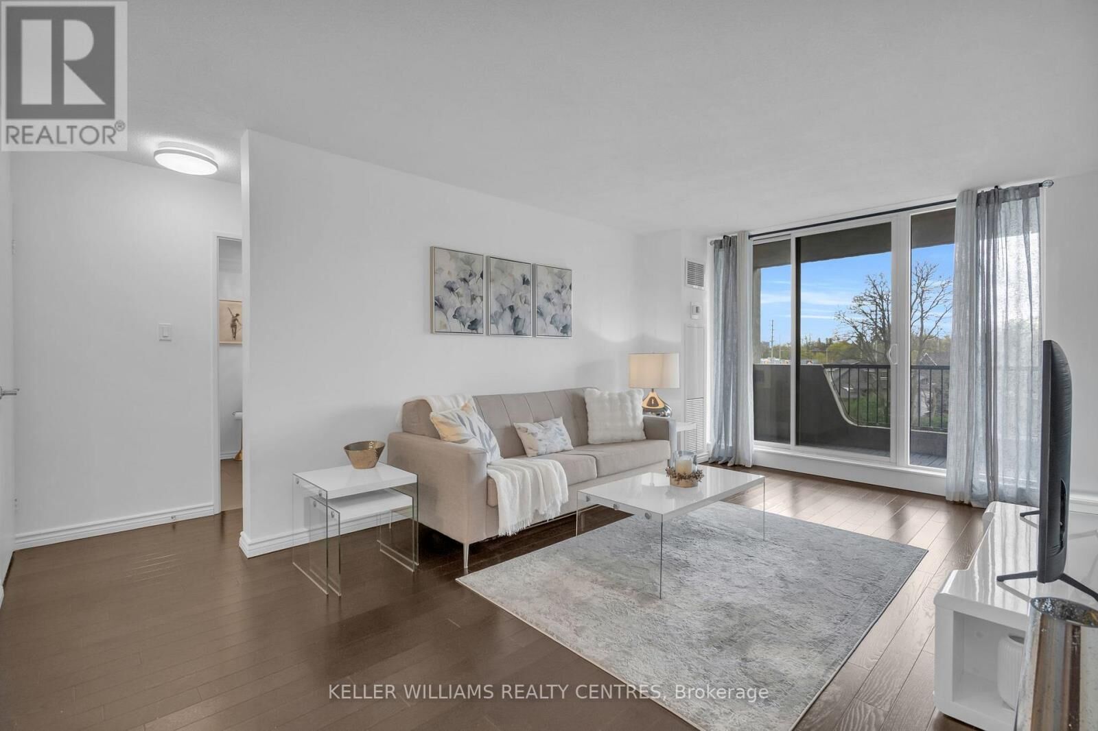 Property Photo:  7811 Yonge Street 407  ON L3T 4S3 