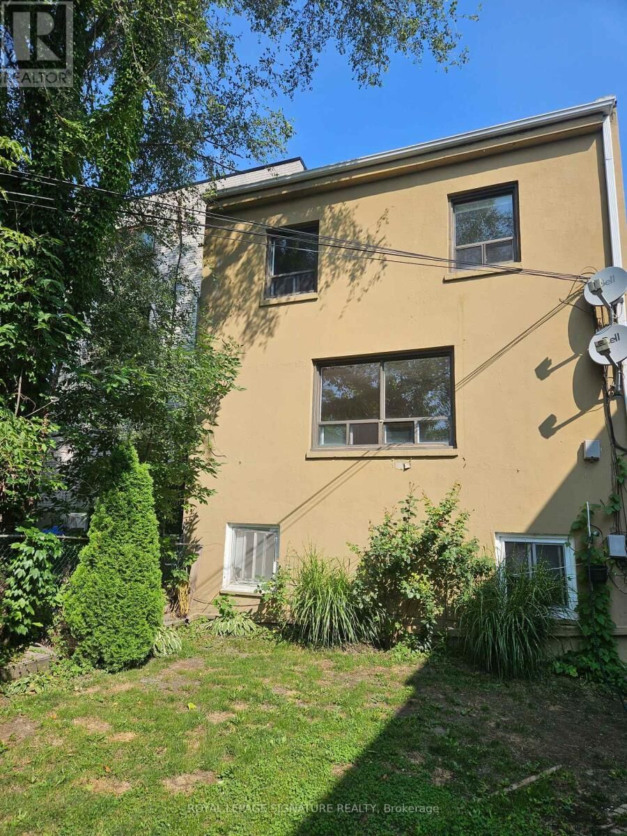 Property Photo:  3775 Lake Shore Boulevard South Upper  ON M8W 1R1 