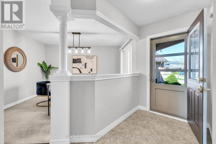 Property Photo: 1121 South Wenige Drive ON N5X 4G5