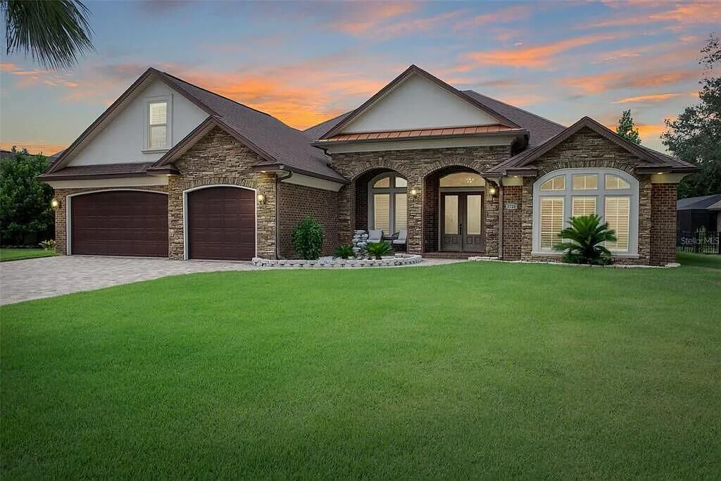 Property Photo: 2721 Pebble Beach Drive FL 32566