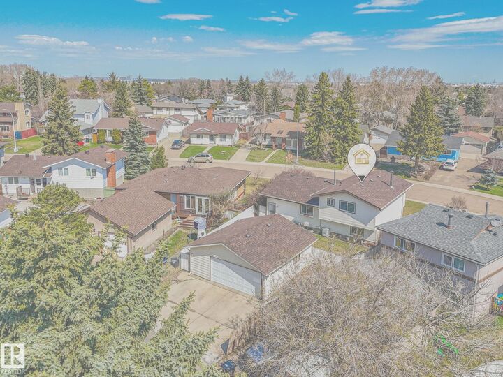 Property Photo:  6011 37 Avenue NW  AB T6L 1V3 