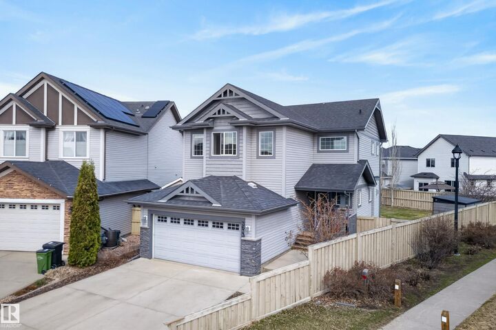 Property Photo:  3633 Atkinson Loop SW  AB T6W 0X2 