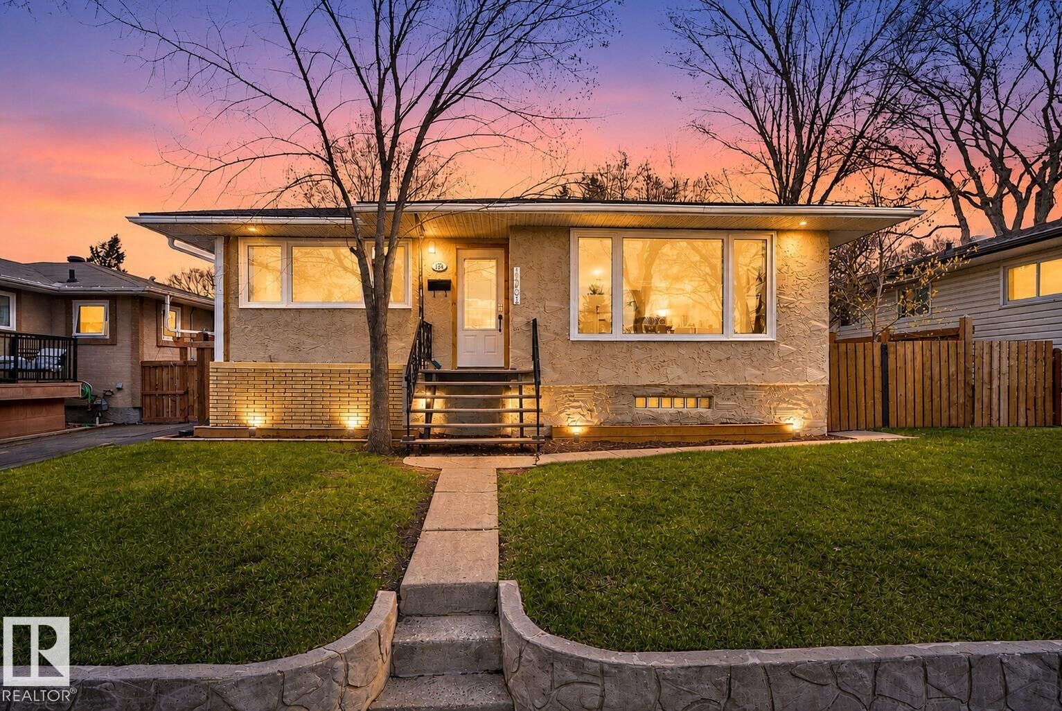 Property Photo:  10409 83 Street NW  AB T6A 3P2 